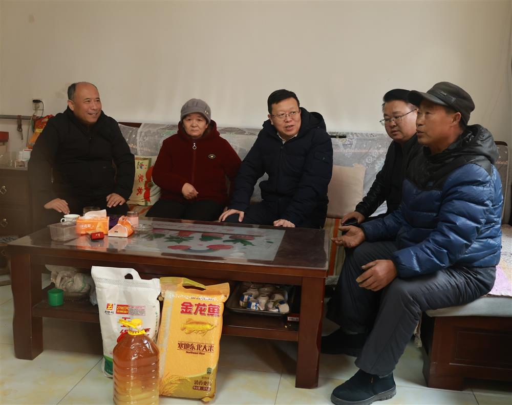 新春送溫暖 幫扶顯擔(dān)當(dāng)！ 濟(jì)南產(chǎn)發(fā)集團(tuán)走訪慰問(wèn)“第一書(shū)記”幫扶村